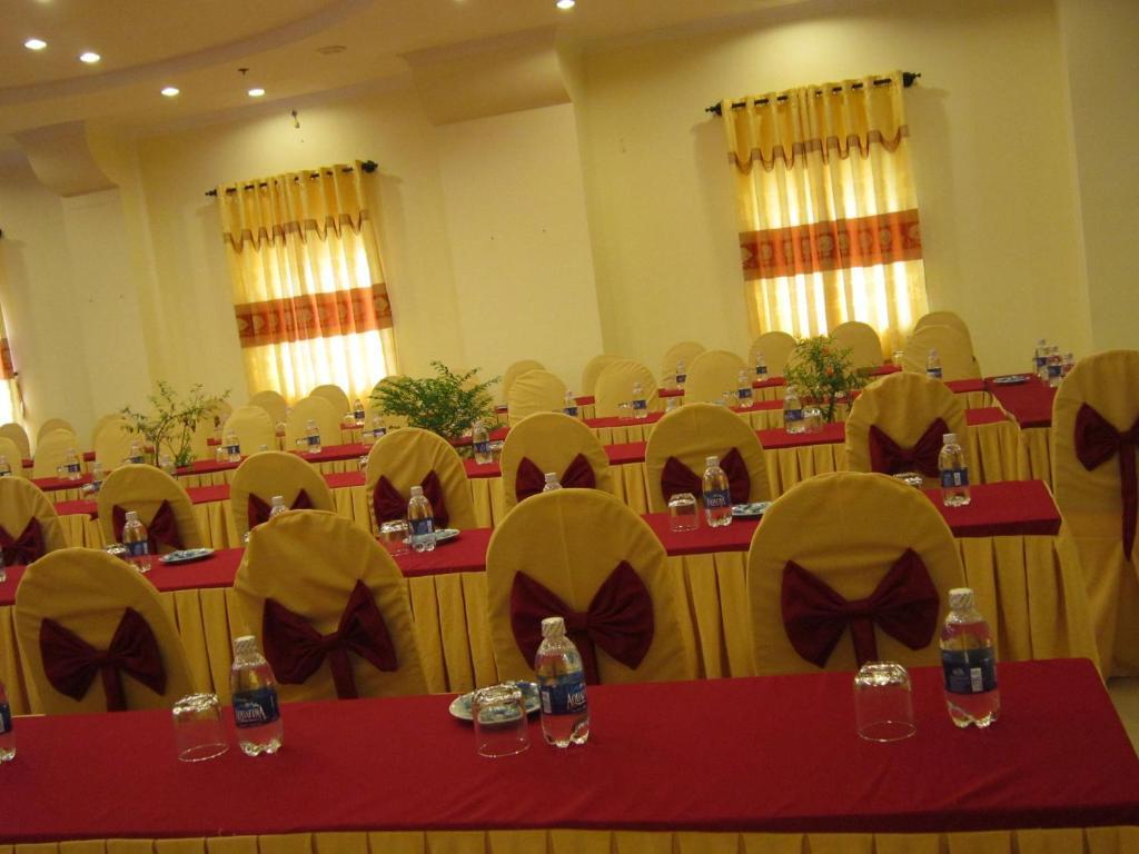 Bien Vang Hotel Da Nang Exterior photo